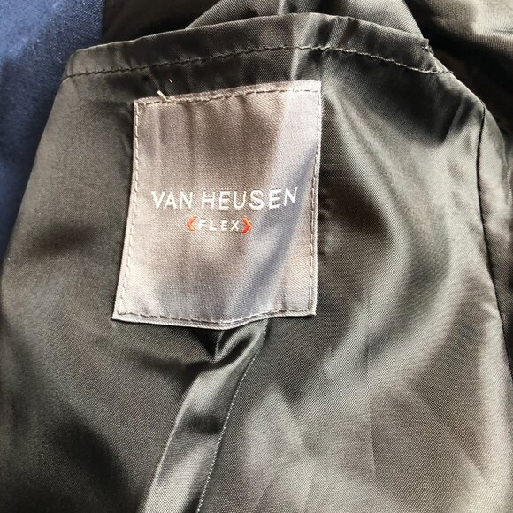 Boys Youth Van Heusen Two-Button Blazer Jacket Blue Size 12 Polyester - Picture 4 of 5